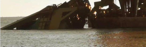 Operator Killed as Strong Storm Winds Push Crane Components Into the Harbor  [Taranto, Italy – 10 July 2019]