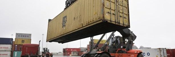 Marine Terminal Worker Fatally Crushed By Reach Stacker [Currently Undisclosed Port – 30 December 2020]