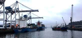 Port Maintenance Worker Fatally Crushed While Dismantling Transport Equipment   [Leixões, Portugal  – 18 October 2022]